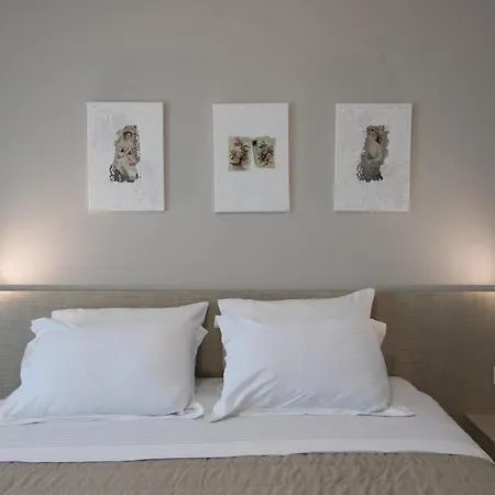 The House Of The Roses Seaview Superior 2 Holiday home *