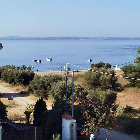 The House Of The Roses Seaview Superior 2 *